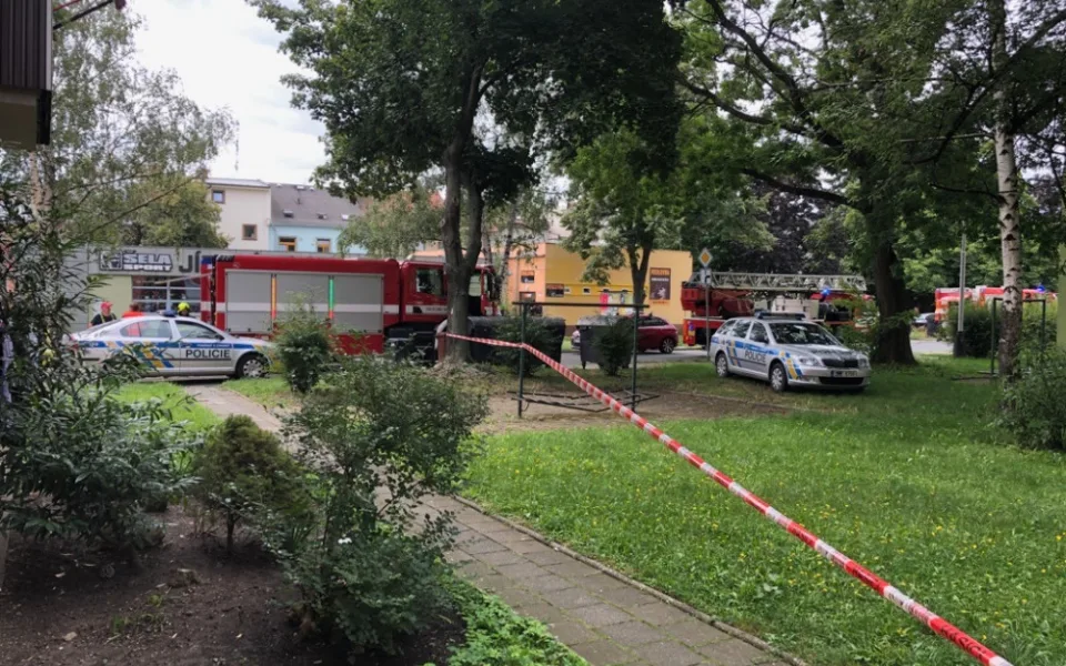 Škoda, která vznikla při rozsáhlém požáru bytu, byla navýšena na dva miliony korun