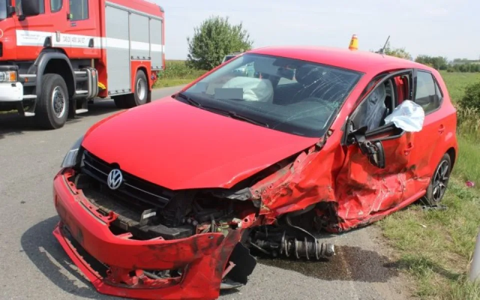 Nehoda u Olomouce skončila zraněním jednadvacetiletého řidiče