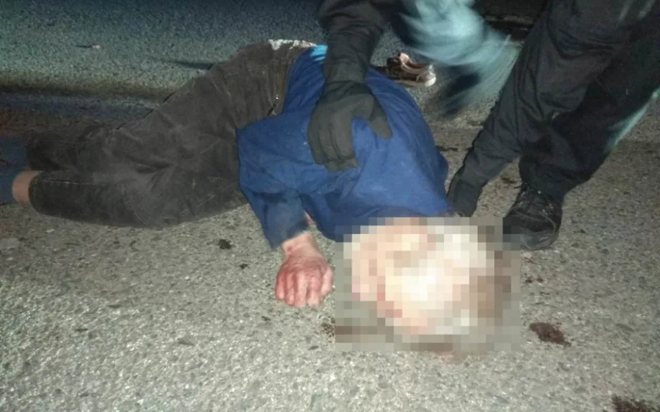 Strážníci zachraňovali muže, který bezvládně ležel na silnici. Zjistili, že byl pohřešovaný