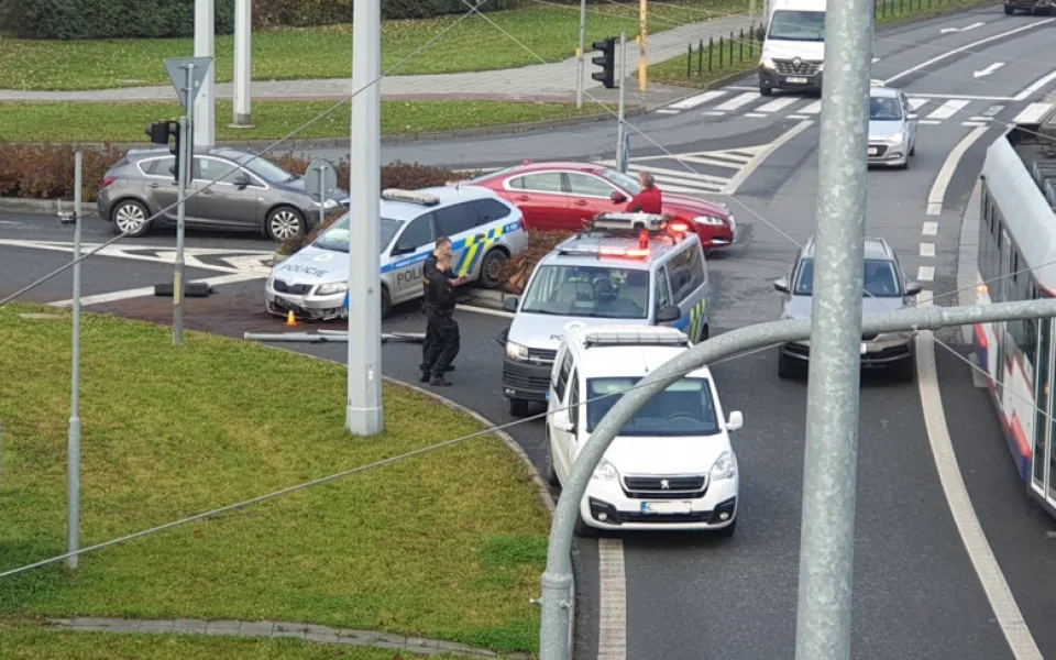 AKTUÁLNĚ: Policisté, kteří bourali u Šantovky, mířili k zásahu. Tam však nedojeli