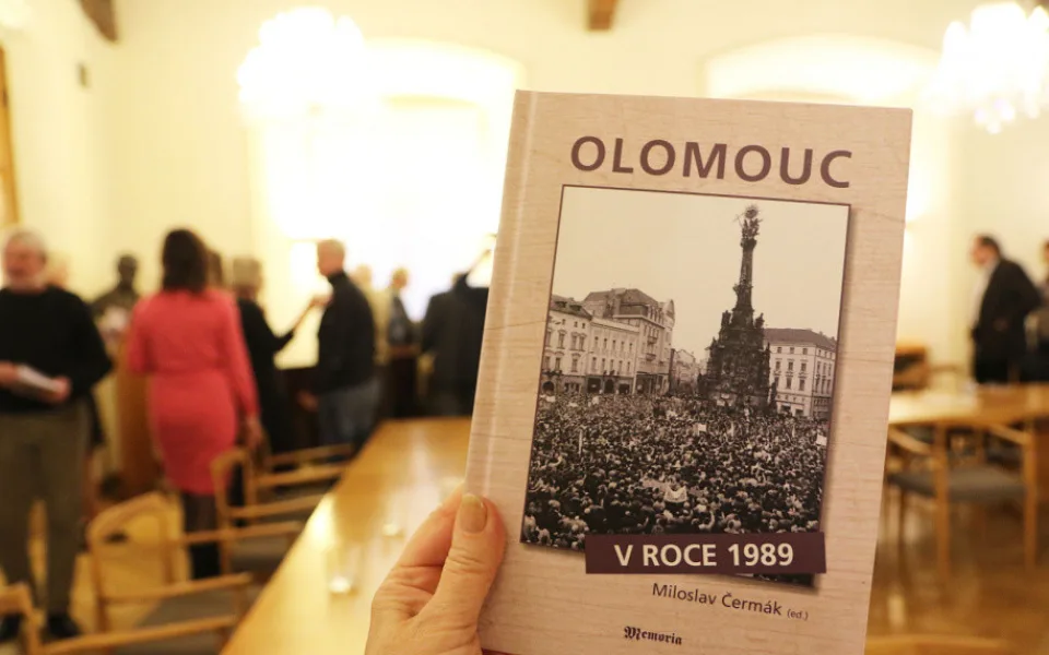 Kniha Olomouc 1989