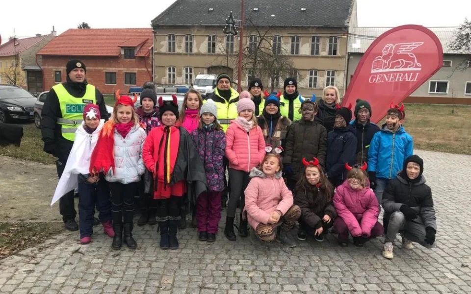 Děti ve Smržicích pomáhaly policistům s kontrolami
