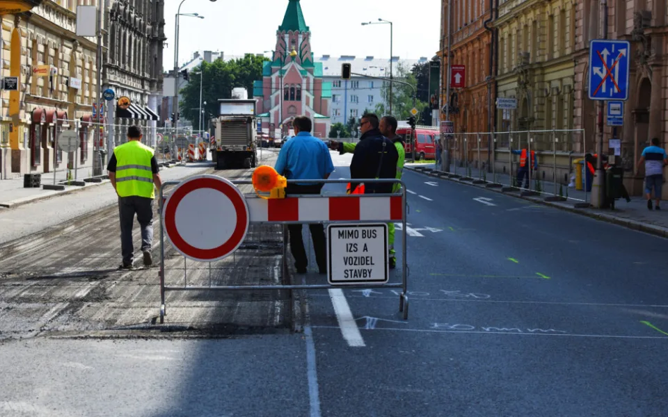 Most u Bristolu bude zatím otevřen jen pro městskou hromadnou dopravu a záchranáře