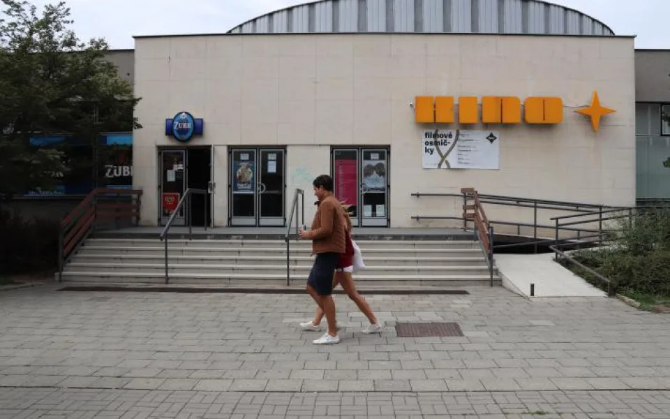 Kino Hvězda čeká na jaře oprava střechy. Promítání a provoz kina práce neomezí