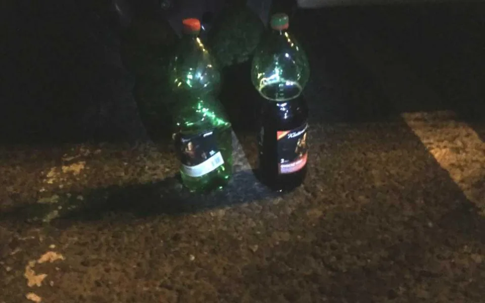 Strážníci překazili večer skupince popíjející alkohol v centru Olomouce