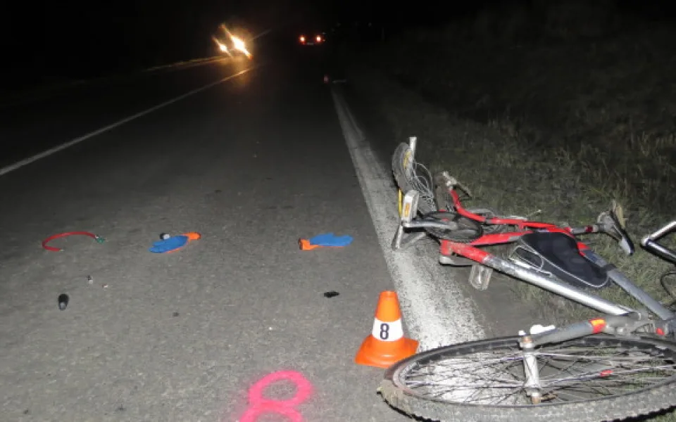 FOTO: Řidič na Přerovsku přehlédl cyklistu. Ten náraz nepřežil