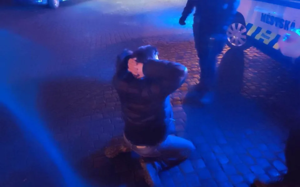 Strážníci řešili o víkendu v centru města hned několik rvaček