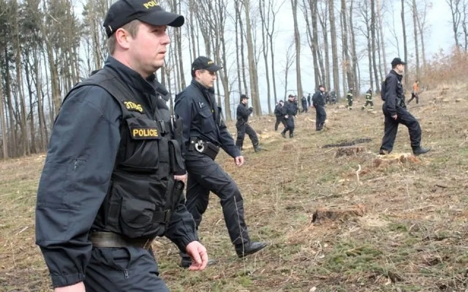 Policisté z Jesenicka pátrali po muži, který vyhrožoval sebevraždou
