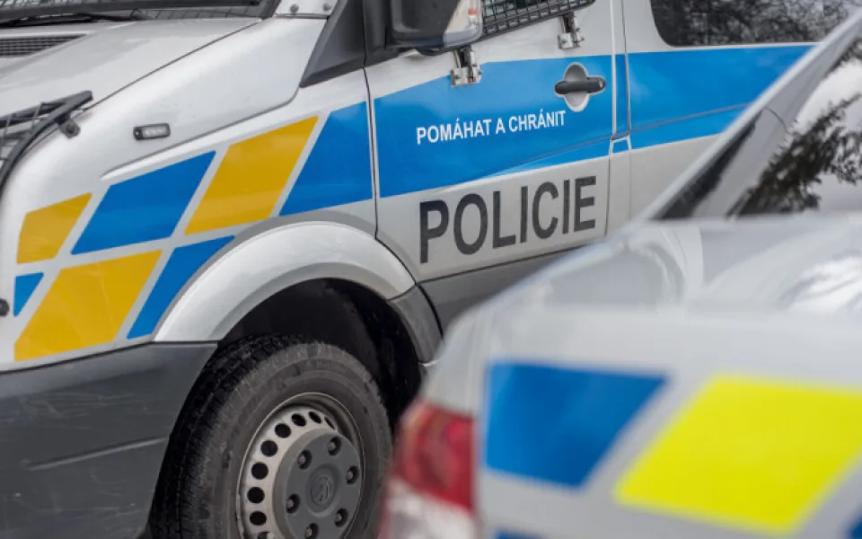 Policisté hledají svědky dopravní nehody u Drozdova