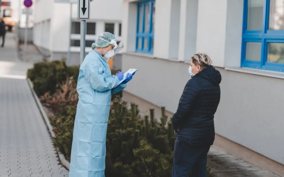 Olomoucký kraj je připraven otestovat až 1100 lidí denně, naplno by se mohlo začít od pondělí