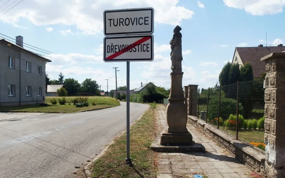 Zadlužené Turovice podávají žalobu na stát kvůli penále za nedokončenou stavbu domova pro seniory