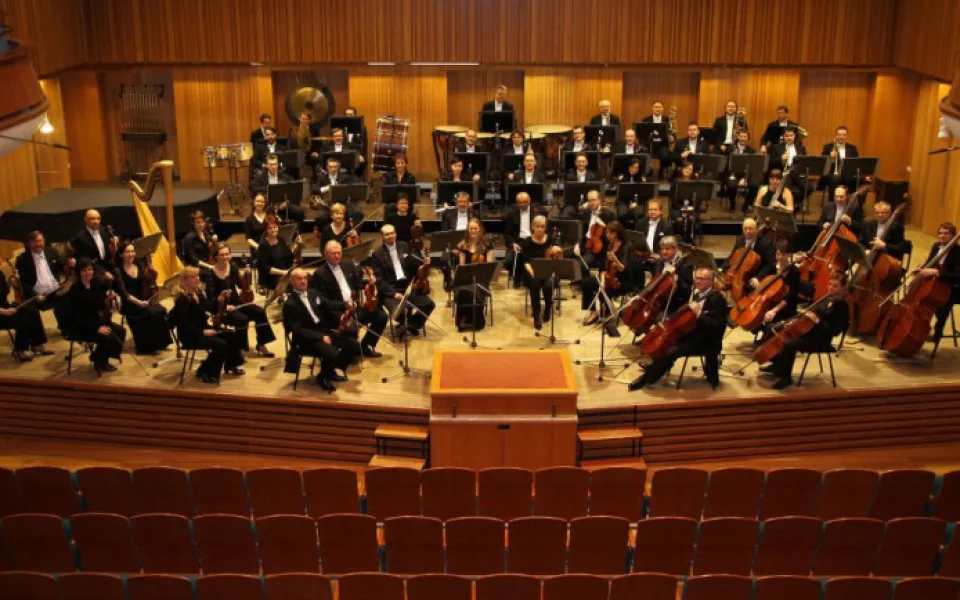 Velikonoce, církev, filharmonie, svátky
