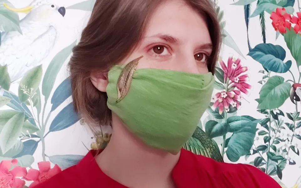 Lidé kvůli koronaviru soudí alergiky za kýchání na veřejnosti. Iniciativa Sponka pro alergiky se jim snaží pomoci