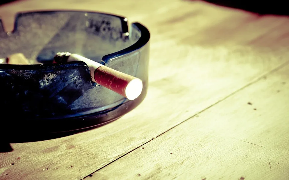 cigarette-599485_960_720
