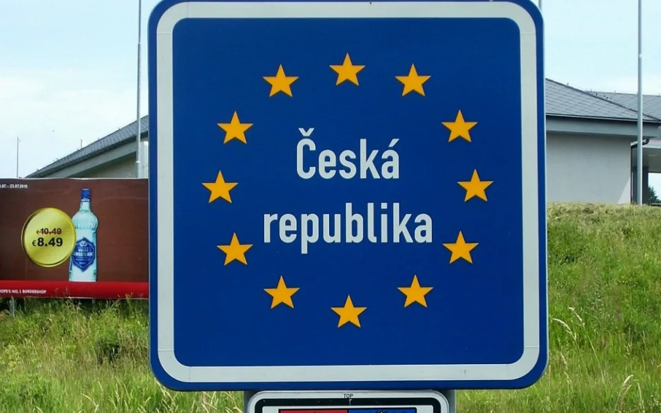 size4-15904852410658-207-od-zitrka-muzeme-na-48-hodin-cestovat-mezi-ceskou-a-slovenskou-republikou