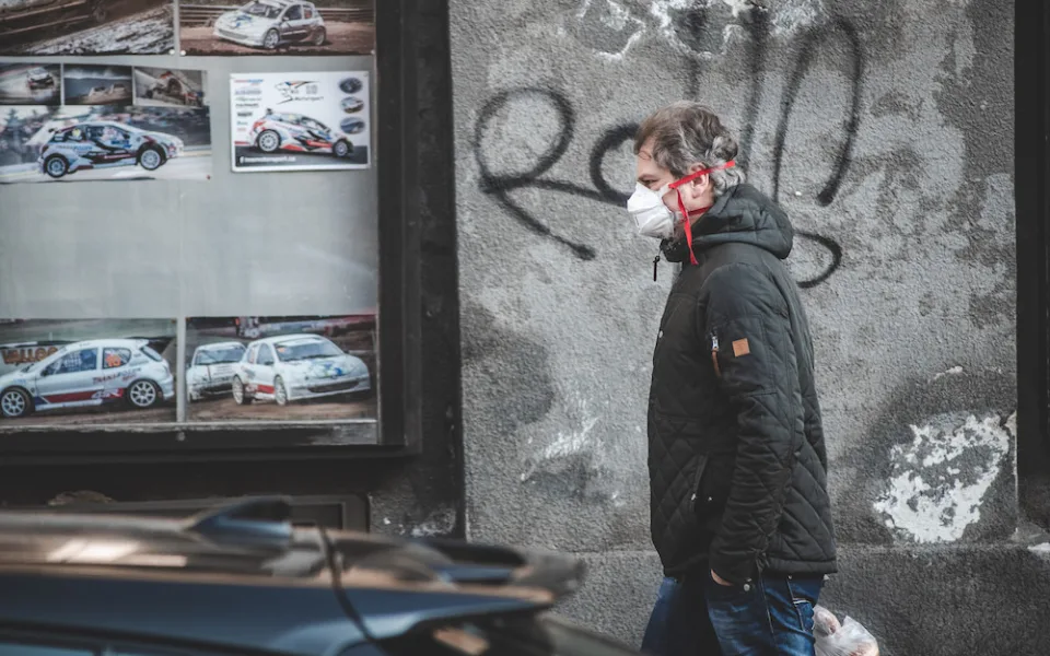 V neděli přibylo přes tři sta nakažených koronavirem, nejvíce od začátku dubna