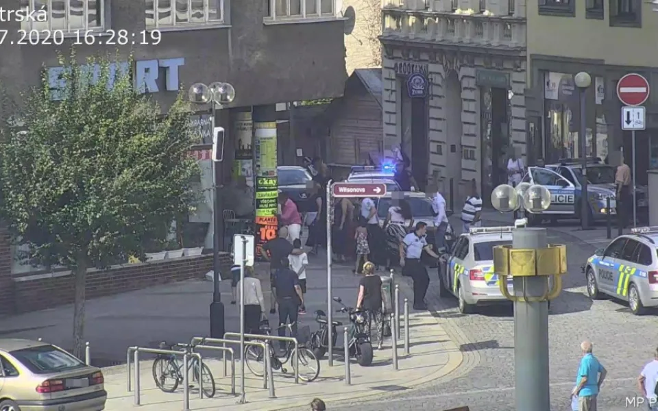 Dvěma hromadnými potyčkami v Přerově se bude zabývat město i Olomoucký kraj