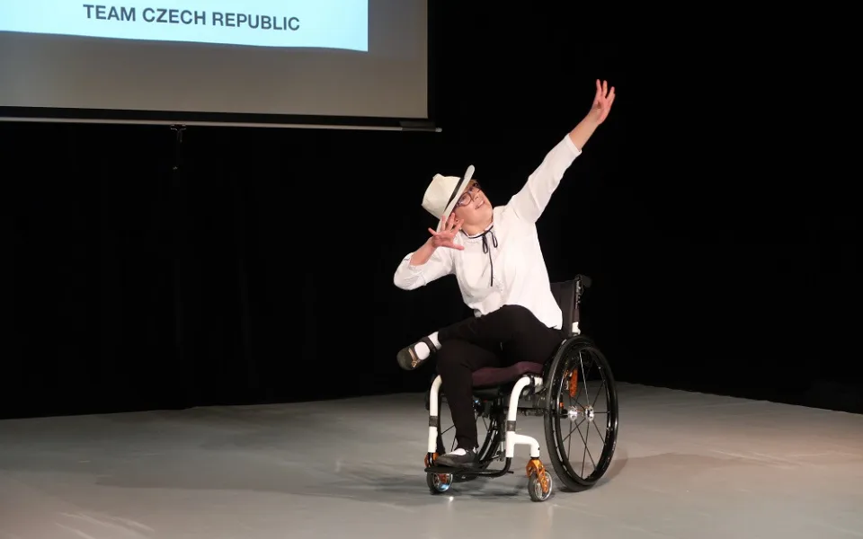 Vozíčkáři z baletního spolku Balet Globa získali na mezinárodní virtuální soutěži řadu ocenění