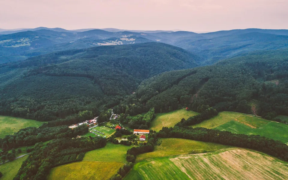 Prázdninové pobyty v Česku jdou již sehnat těžko, hlásí prodejci