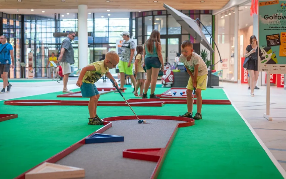 V olomoucké Šantovce odstartovala soutěž Golfové léto. Hraje se o ceny za statisíce korun