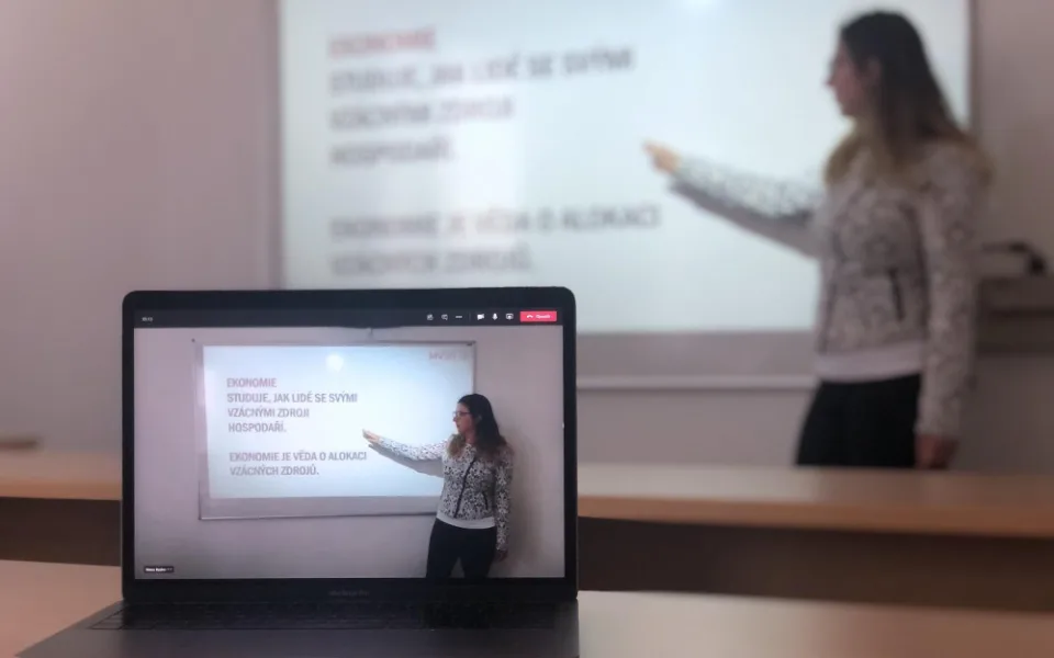 Stát digitalizuje výuku neefektivně. Soukromé školství je o krok napřed, svědčí o tom úspěch MVŠO