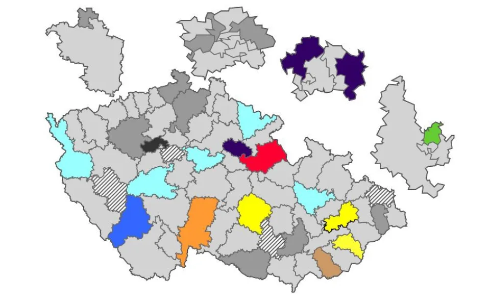 Územní přehledy o výsledcích hlasování podle obvodů.