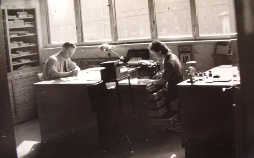 Historické foto společnosti Kazeto.