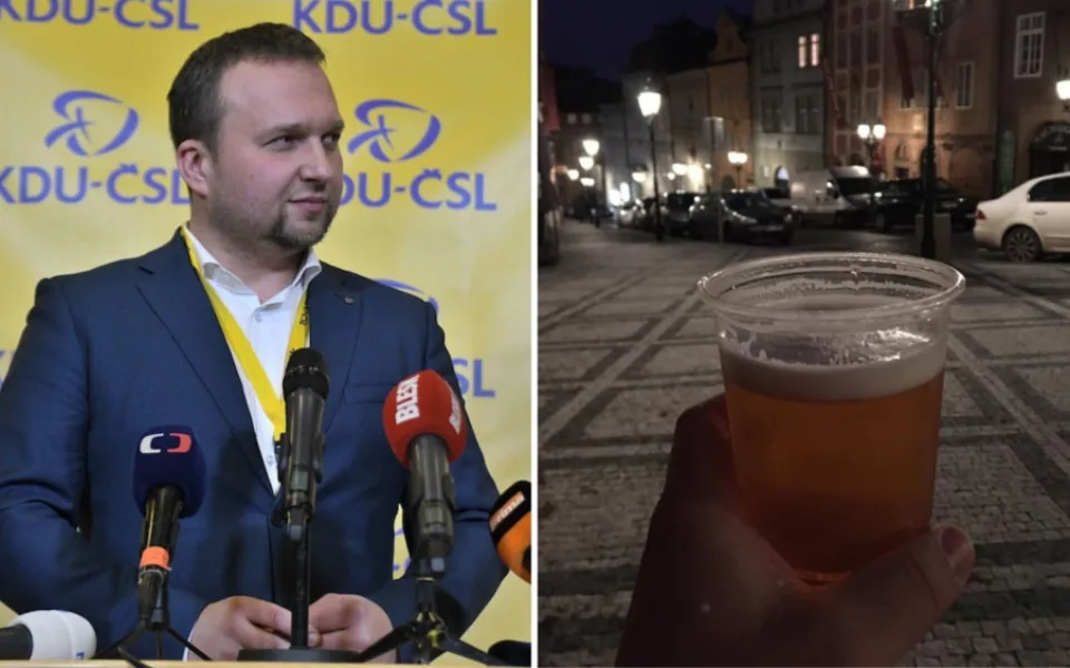 Poslanec Marian Jurečka pil pivo na veřejnosti a fotkou se pochlubil na sociálních sítích. Porušení opatření si neuvědomil