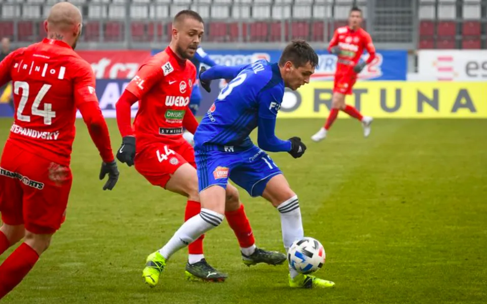 Chytil v nastavení vystřelil fotbalistům Olomouce výhru nad Brnem.