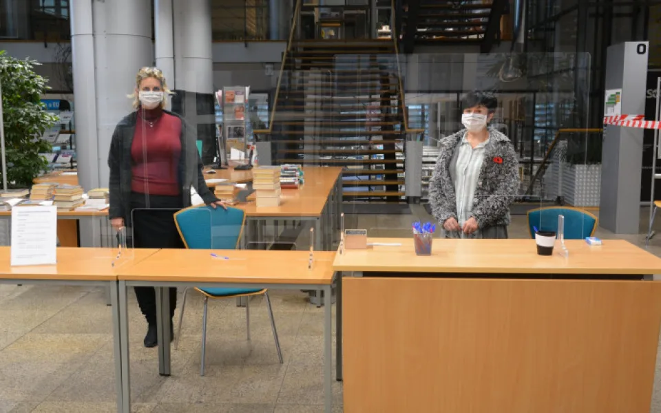 size3-16065541356679-103-nejen-restaurace-vydejni-okenko-ma-i-liberecka-knihovna