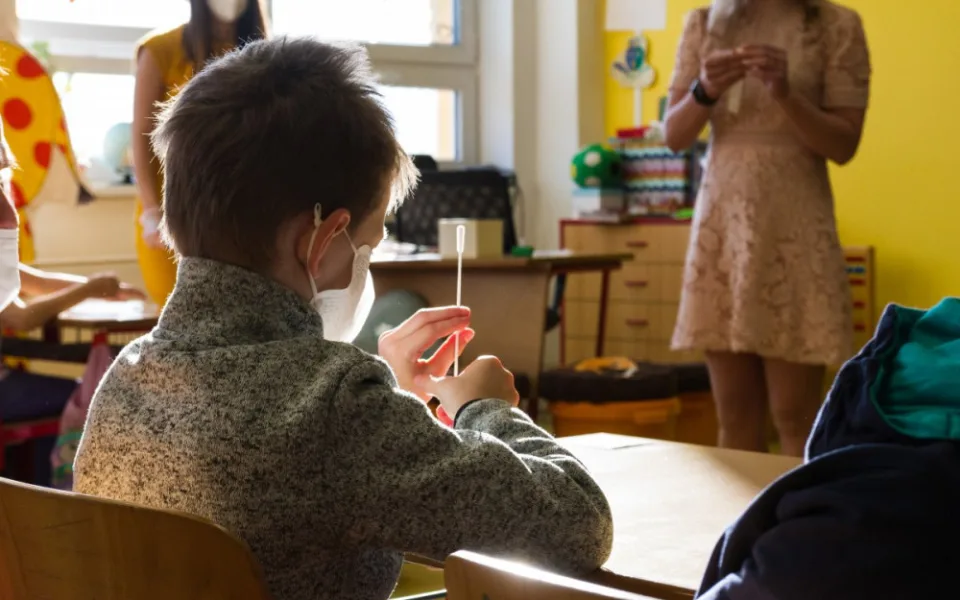 Přerov žádá po ministerstvu změny podmínek testování ve školách