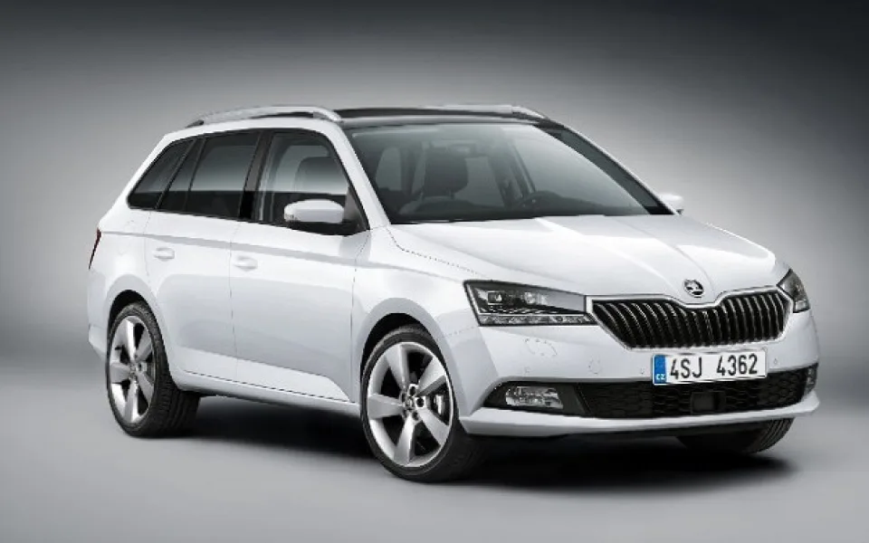 size3-16221875367511-207-vyhrajte-s-kolem-stesti-skodu-fabia-combi