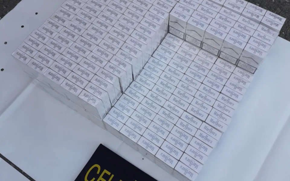 Třiasedmdesátiletá žena ve vlaku pašovala tisíce cigaret z Polska