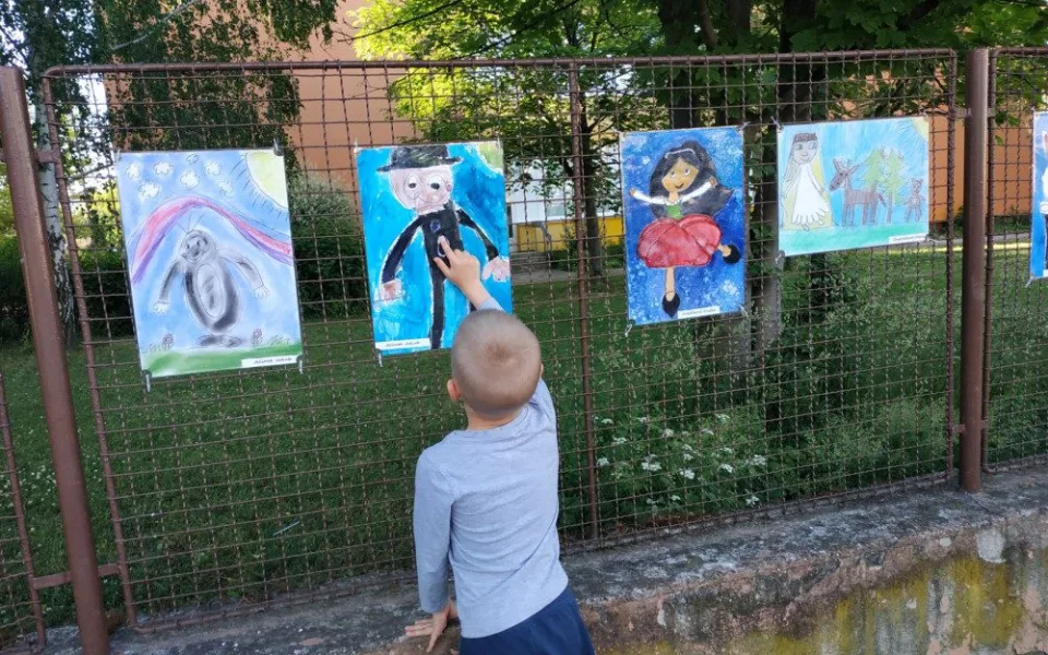 Galerie na plotě