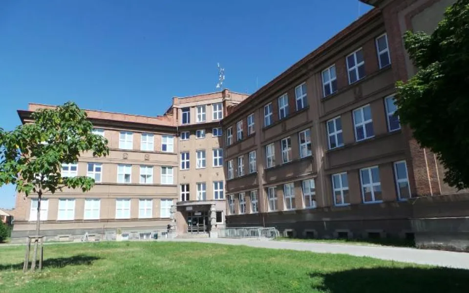 Husovo náměstí