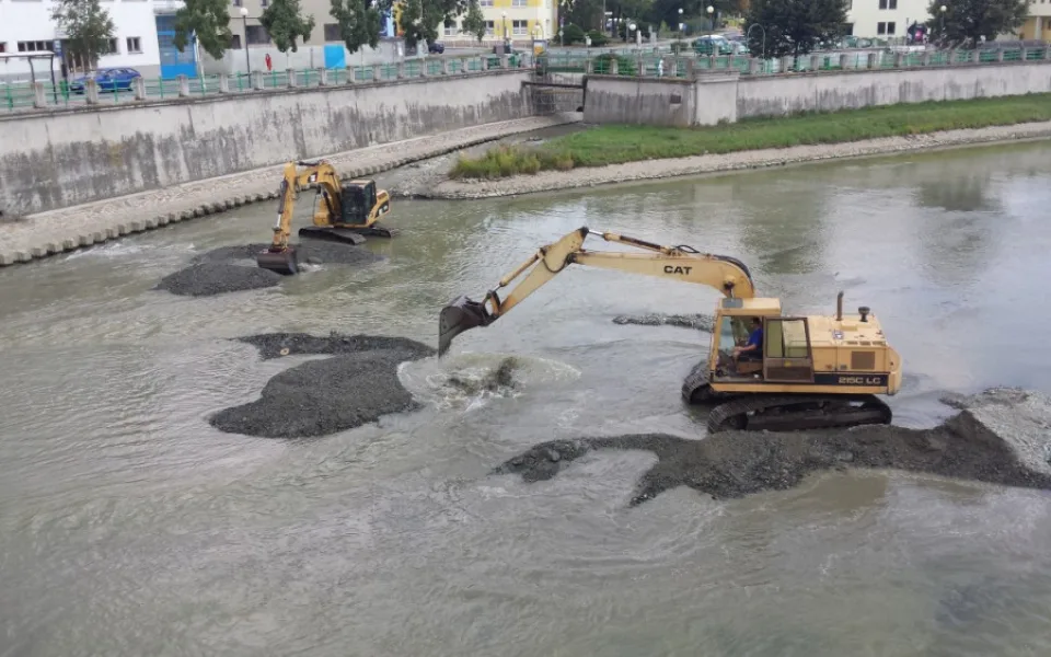 Povodí vypustí jez v Přerově, při údržbě odborníci odstraní nánosy štěrku.