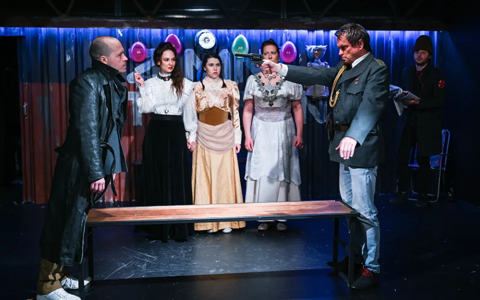 Olomoucká adaptace klasiky Tři sestry bude mít na festivalu dvě uvedení