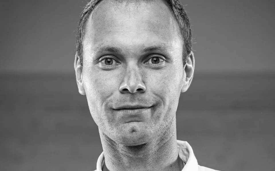 Při závodech zemřel pětatřicetiletý sportovec. Šest hodin ho hledali policisté a hasiči