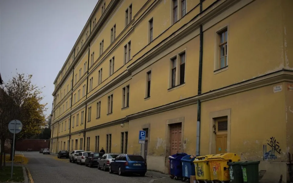 Rozsáhlá budova v historickém jádru Olomouce má podle vládních podkladů hodnotu čtvrt miliardy korun