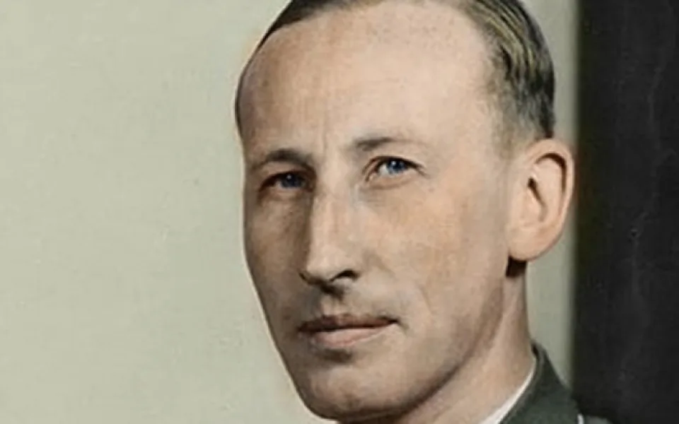 size3-16326362105876-241-cechy-prevychovat-nebo-postavit-ke-zdi-pred-80-lety-prevzal-spravu-ceskych-zemi-heydrich