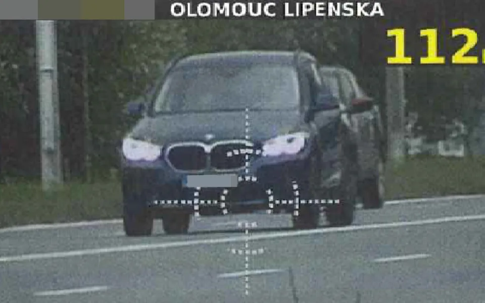 Senior se řítil po Olomouci rychlostí přes 110 kilometrů v hodině. Hrozí mu pokuta a zákaz řízení