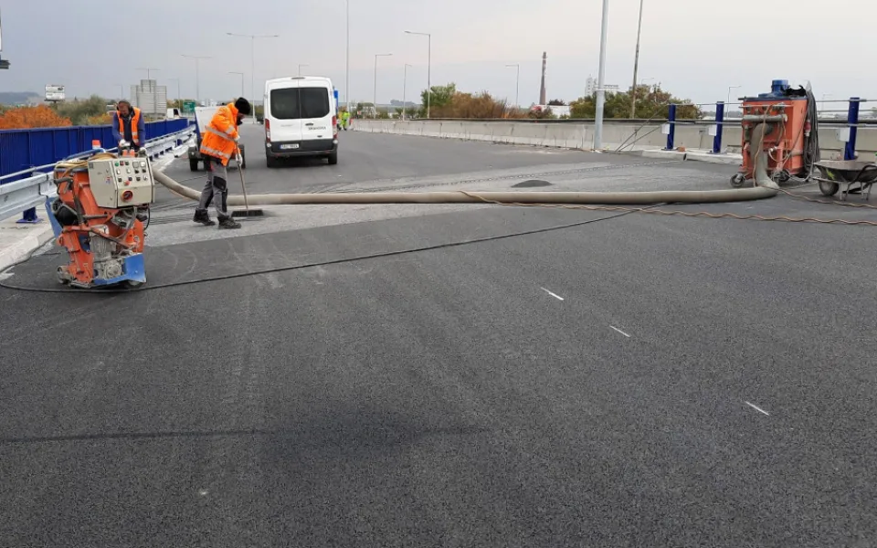 Řidiči si brzy oddechnou. Uzavírky na dálniční estakádě v Prostějově přes zimu zmizí