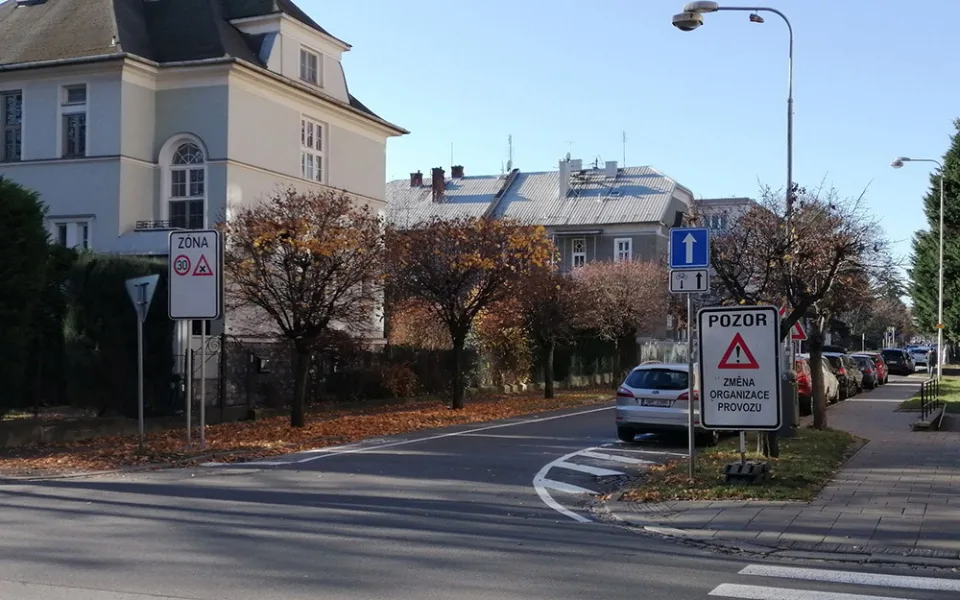 Úpravy dopravního řešení olomoucké ulice Na Vozovce se u části veřejnosti setkaly s nesouhlasem