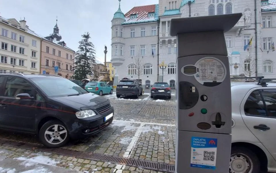 Parkování u radnice v Šumperku