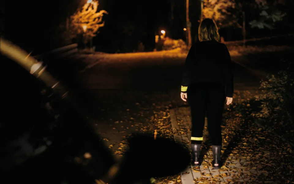 Vidět a být viděn. Kombinace šera a špatného oblečení může skončit tragicky