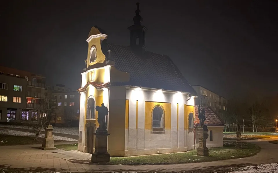 Nasvícená kaple Neposkvrněného početí Panny Marie na Nových Sadech v Olomouci