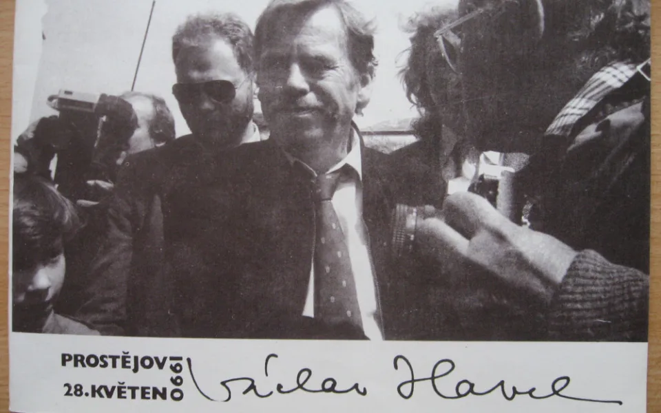 Václav Havel pořád někam pospíchal, vzpomíná na jeho návštěvu Prostějova fotograf Bob Pacholík