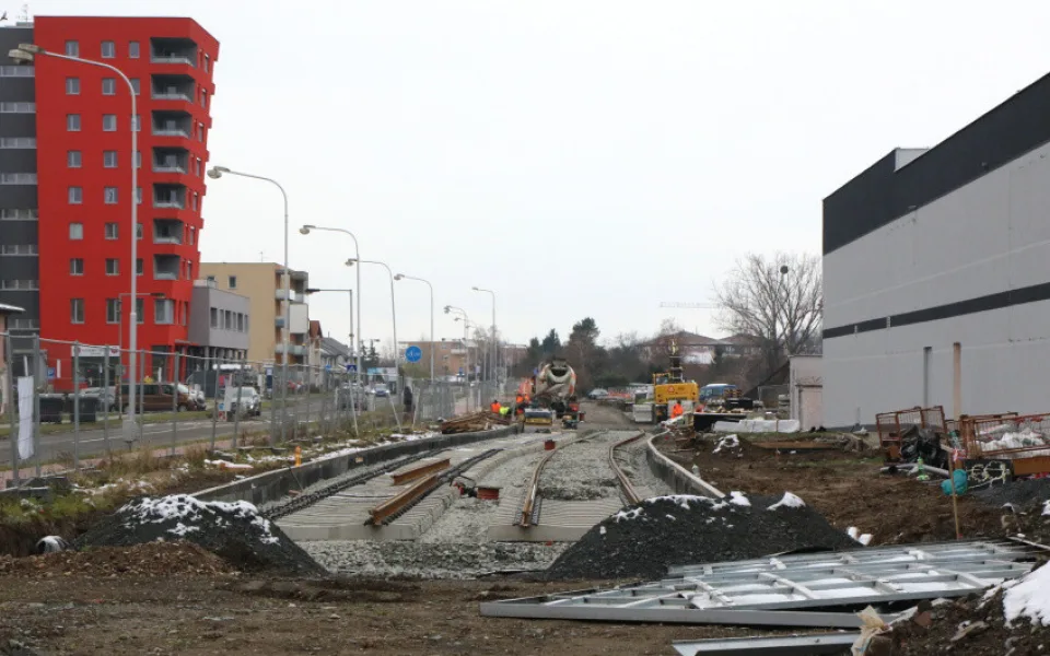 Na sídlišti Nové Sady bude kvůli stavbě tramvajové trati uzavřena vytížená křižovatka