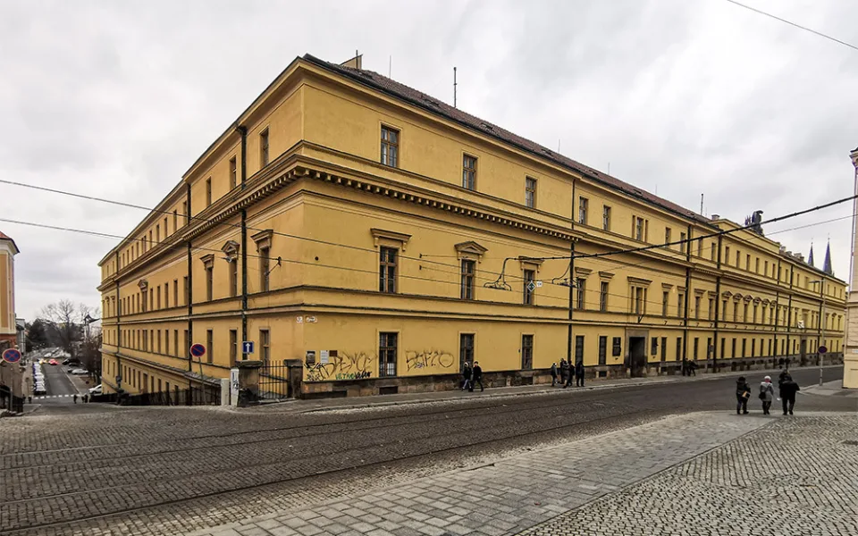 Budova Hanáckých kasáren z poloviny 19. století