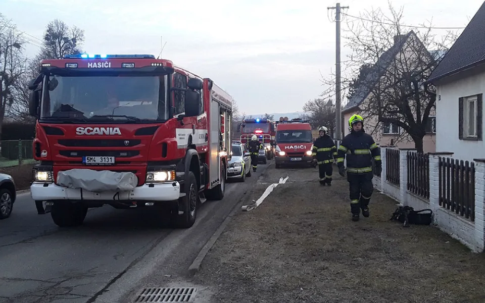 Požár v podkroví domu v Troubelicích měl tragické následky